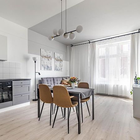 Spacious & Quiet Apt - Old Town & Kazimierz Cracovia Exterior foto